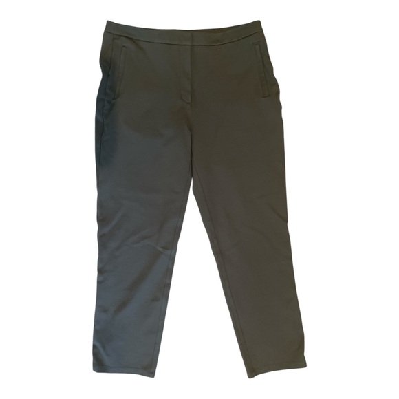 lululemon athletica Pants - Lululemon Military Green Stretch Twill Golf Pant
Regular Size 8